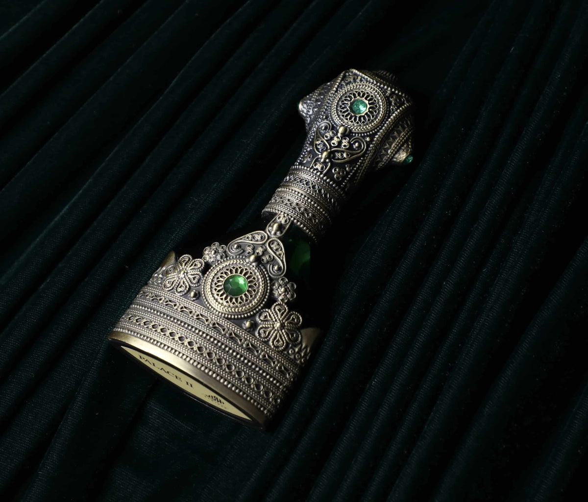 عطر القصر 2 الفاخر مزيج اللذر الطبيعي ودهن العود النادر لجاذبية لا تقاوم وحضور طاغٍ – 30 مل